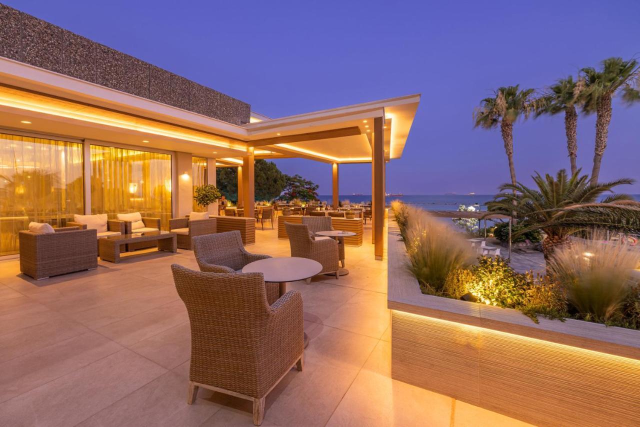 Hotel Crowne Plaza Limassol By Ihg Exterior foto