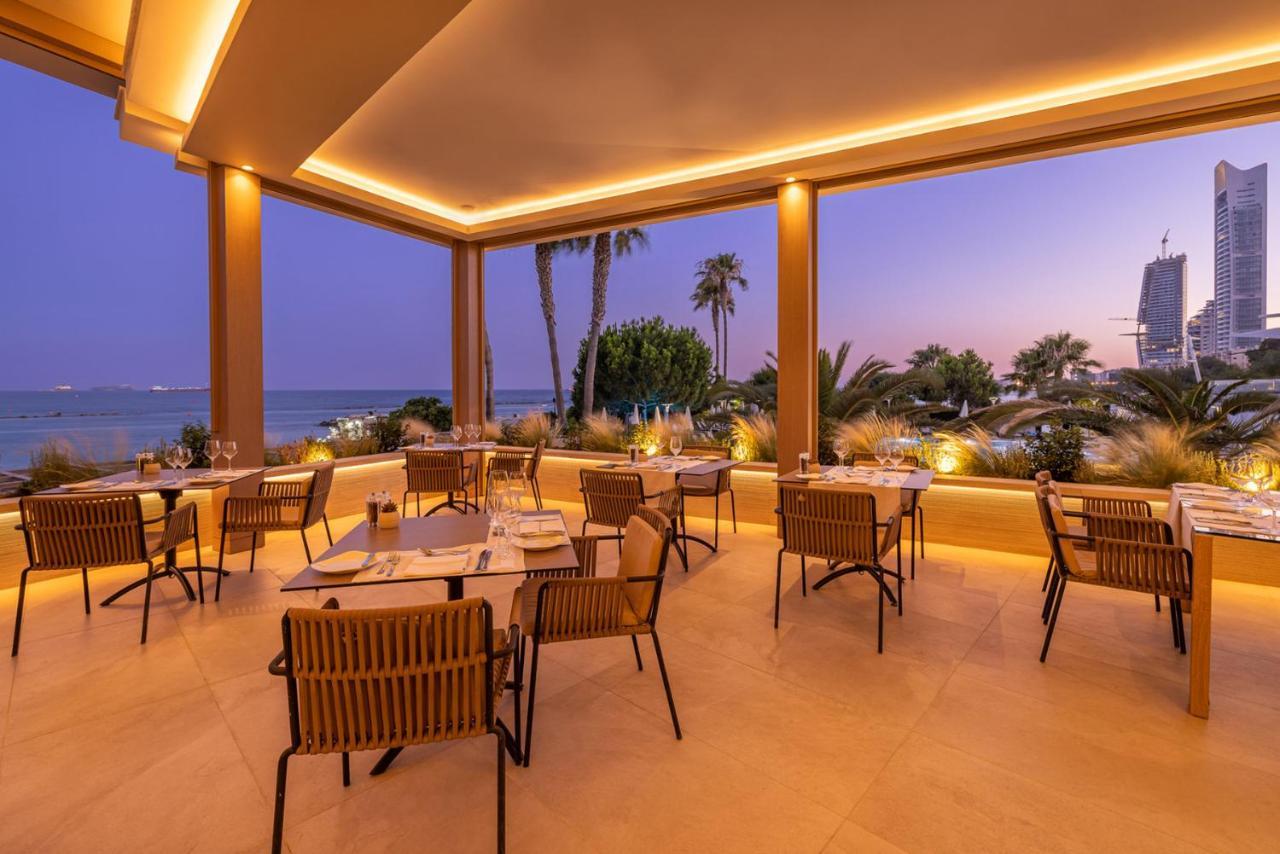 Hotel Crowne Plaza Limassol By Ihg Exterior foto
