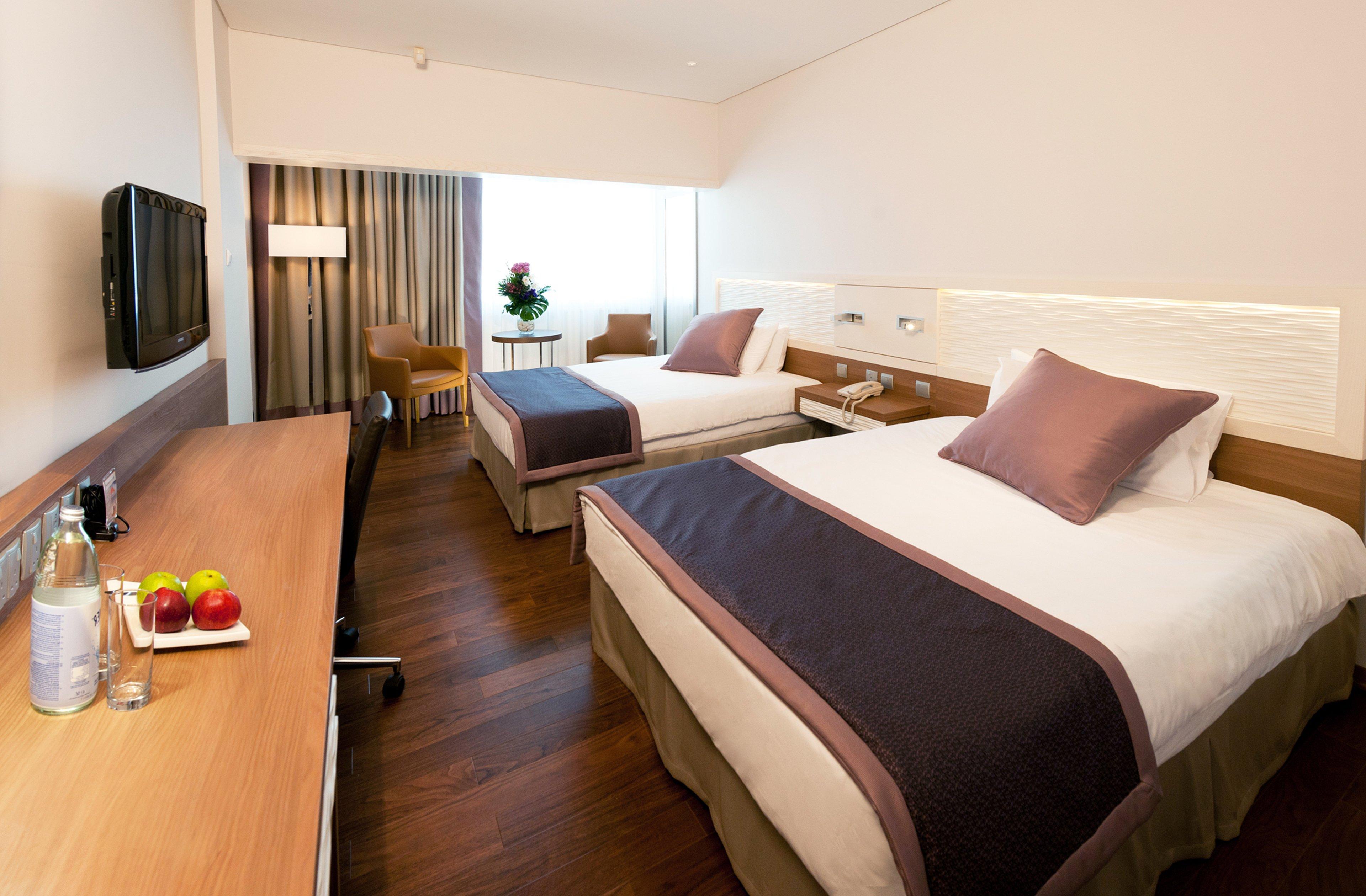 Hotel Crowne Plaza Limassol By Ihg Exterior foto