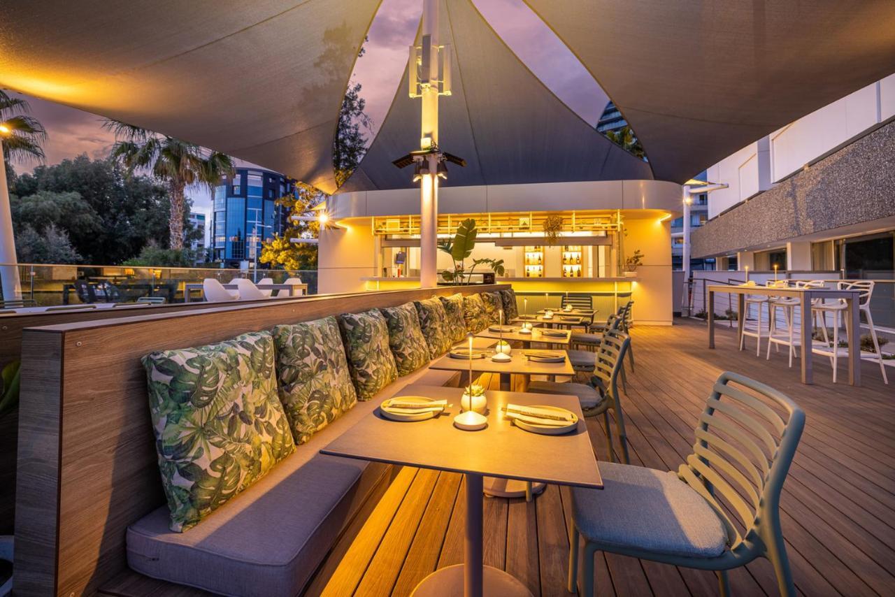 Hotel Crowne Plaza Limassol By Ihg Exterior foto