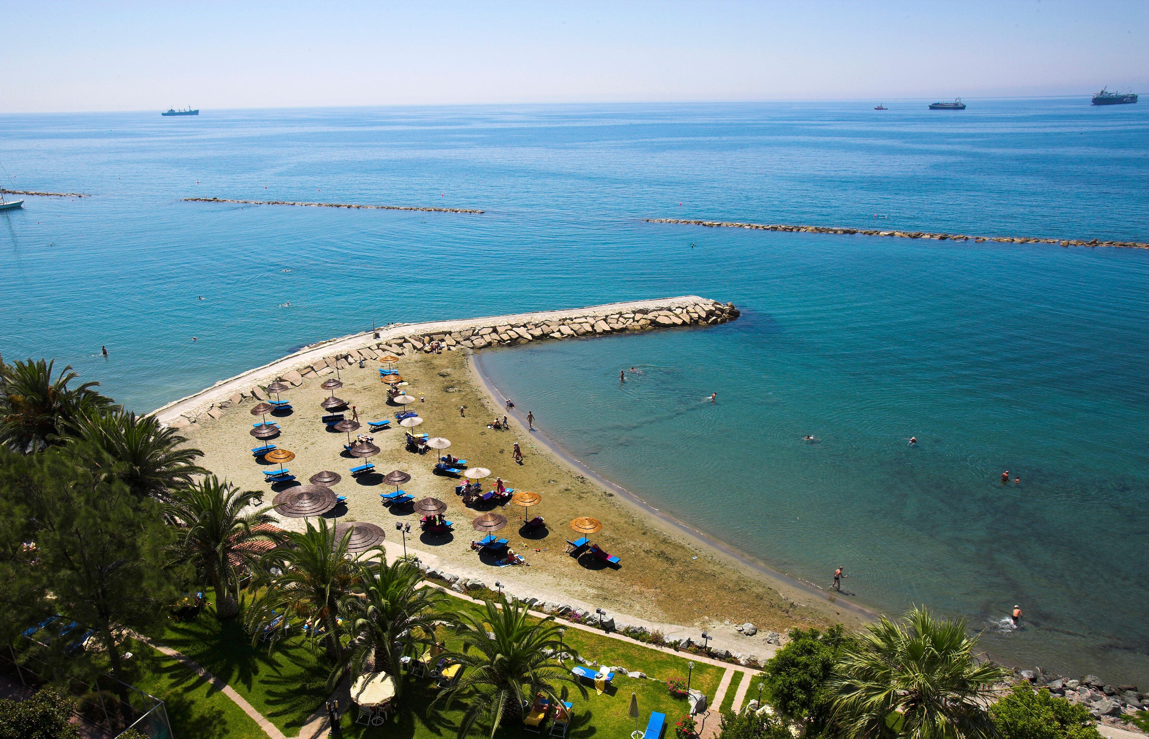 Hotel Crowne Plaza Limassol By Ihg Exterior foto