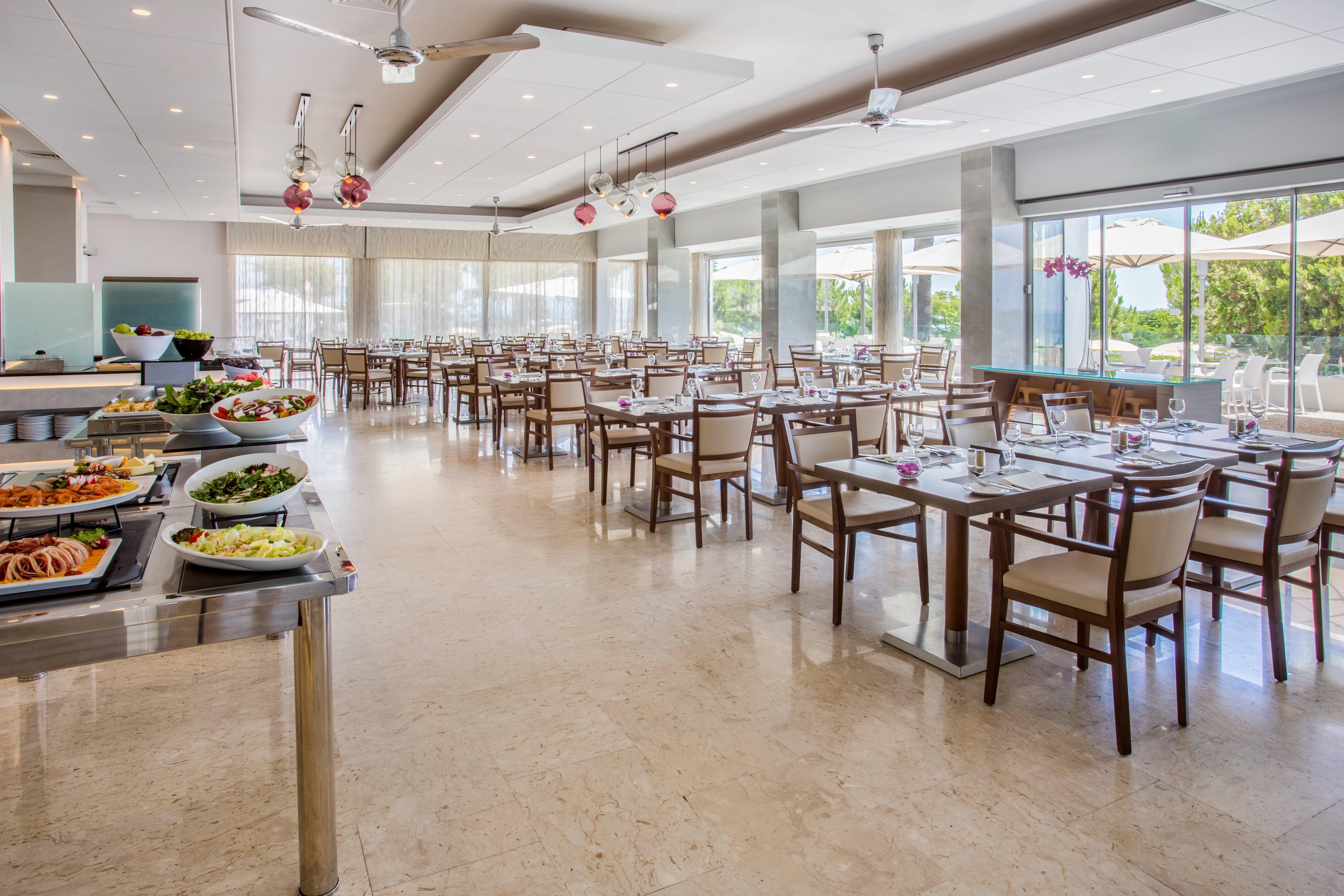 Hotel Crowne Plaza Limassol By Ihg Exterior foto